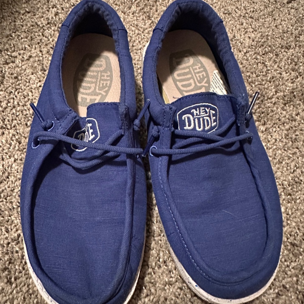 Hey Dudes like new Y4